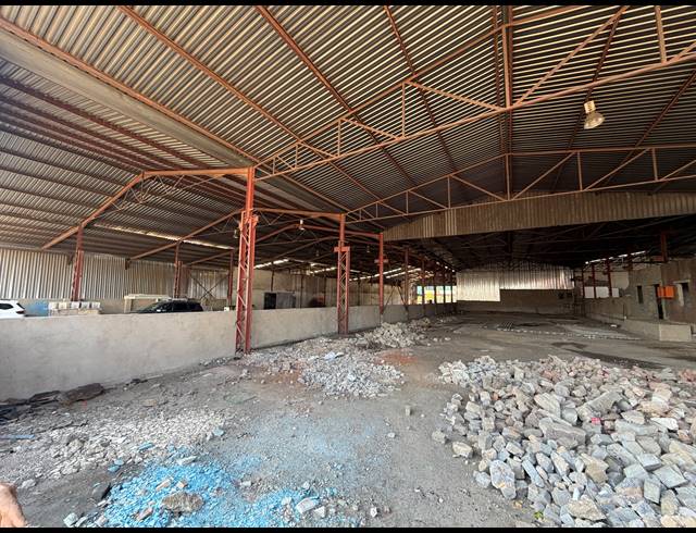 9,900M² INDUSTRIAL YARD FOR SALE IN VULCANIA